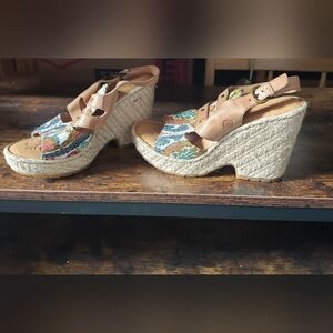 Women's Born Sandals Wedge Sandals Size 8